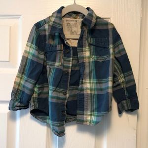 Size 3T blue plaid shirt